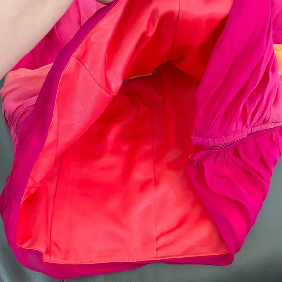 Cache Halter Top in Pink and Orange Ombre 100% silk - Picture 5 of 13